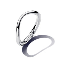 Load image into Gallery viewer, Organically Shaped Band Ring