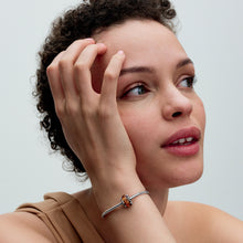 Load image into Gallery viewer, Disney The Lion King Murano Glass Charm