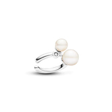 Load image into Gallery viewer, Duo Treated Freshwater Cultured Pearls Ear Cuff
