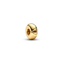 Load image into Gallery viewer, Round Clip Charm