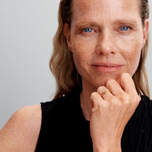 Load image into Gallery viewer, Round Pave Halo Ring