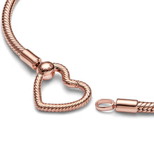 Load image into Gallery viewer, Pandora Moments Heart Closure Snake Chain Bracelet
