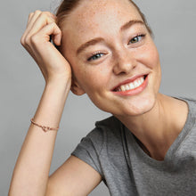 Load image into Gallery viewer, Pandora Moments Studded Chain Bracelet
