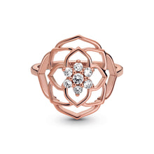Load image into Gallery viewer, Rose Petals Statement Ring