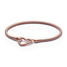 Load image into Gallery viewer, Pandora Moments Heart Closure Snake Chain Bracelet
