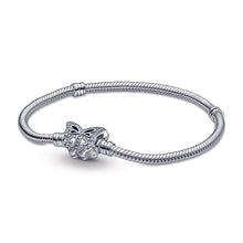 Load image into Gallery viewer, Pandora Moments Butterfly Clasp Snake Chain Bracelet