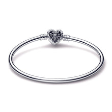 Load image into Gallery viewer, Pandora Moments Marvel Spider-Man Mask Clasp Bangle