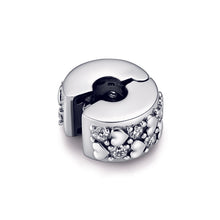 Load image into Gallery viewer, Infinite Hearts Sparkling Clip Charm