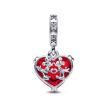 Load image into Gallery viewer, Disney Mickey & Minnie Mouse Kiss Red Murano Glass Dangle Charm