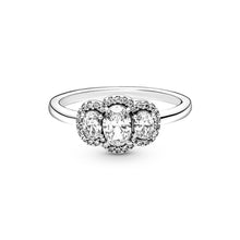 Load image into Gallery viewer, Three Stone Vintage Ring