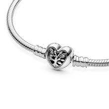 Load image into Gallery viewer, Pandora Moments Family Tree Heart Clasp Snake Chain Bracelet