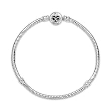 Load image into Gallery viewer, Pandora Moments Heart Infinity Clasp Snake Chain Bracelet
