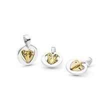 Load image into Gallery viewer, Mum's Golden Heart Dangle Charm
