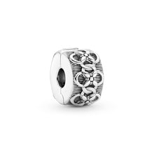 Load image into Gallery viewer, Flower Pattern Clip Charm