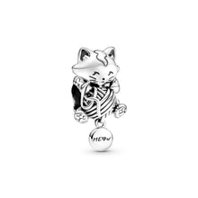 Load image into Gallery viewer, Kitten & Yarn Ball Charm