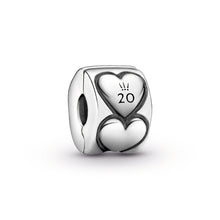 Load image into Gallery viewer, Pandora 2020 Limited Edition Hearts Clip Charm