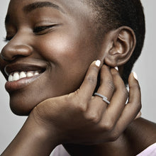 Load image into Gallery viewer, Sparkling Overlapping Ring