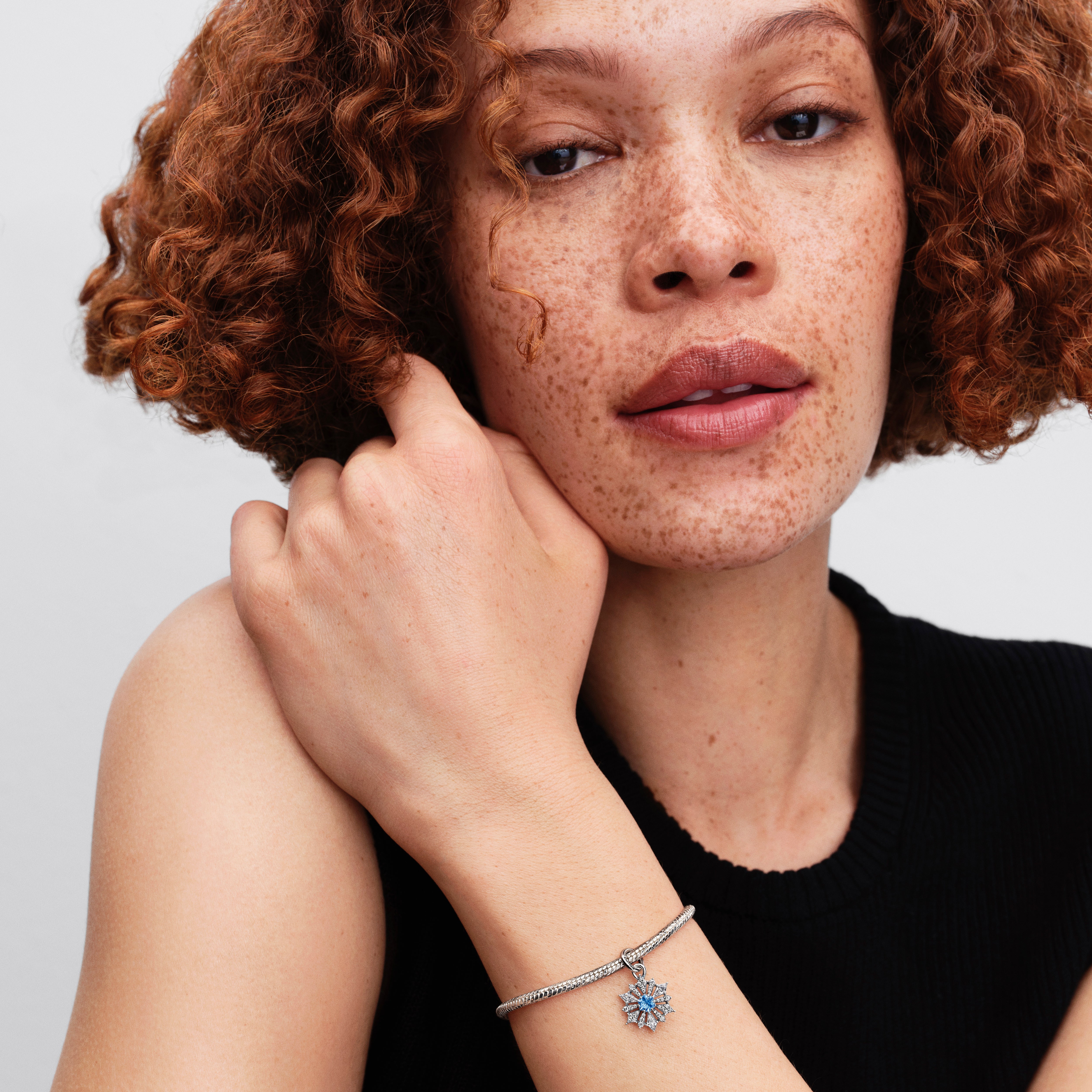 Disney Frozen Queen Elsa Snowflake Dangle Charm