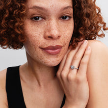 Load image into Gallery viewer, Sparkling Square Halo Ring
