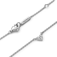 Load image into Gallery viewer, Triple Stone Heart Collier Necklace
