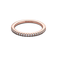 Load image into Gallery viewer, Sparkling Band Ring
