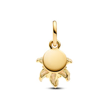 Load image into Gallery viewer, Disney Tangled Sundrop Flower Glow-in-the-dark Charm
