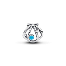 Load image into Gallery viewer, Openwork Shell Charm
