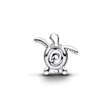 Load image into Gallery viewer, Openwork Sea Turtle Charm
