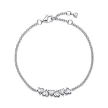 Load image into Gallery viewer, Sparkling Endless Hearts Chain Bracelet
