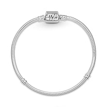 Load image into Gallery viewer, Pandora Moments Star Wars Snake Chain Clasp Bracelet
