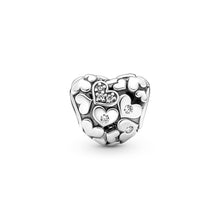 Load image into Gallery viewer, Sparkling Openwork Heart Charm

